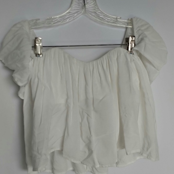 Renamed white crop top - Picture 5 of 8